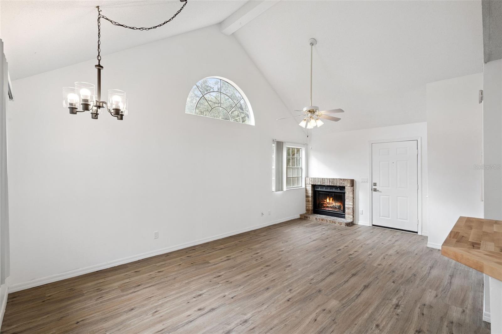 HIDDEN SPGS CONDO - Residential