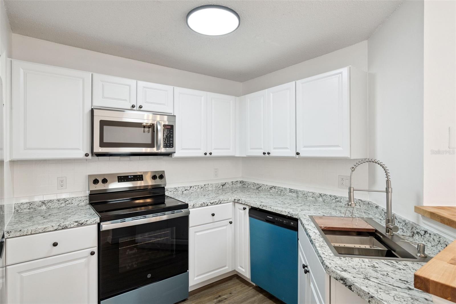 HIDDEN SPGS CONDO - Residential