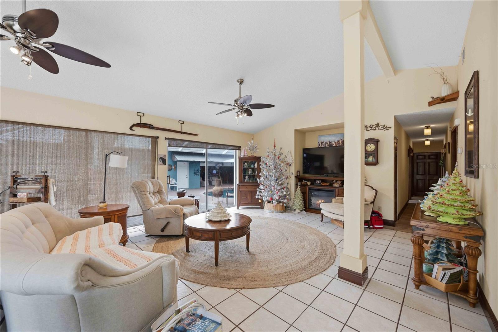 NORTH PORT CHARLOTTE ESTATES ADD 01 - Residential