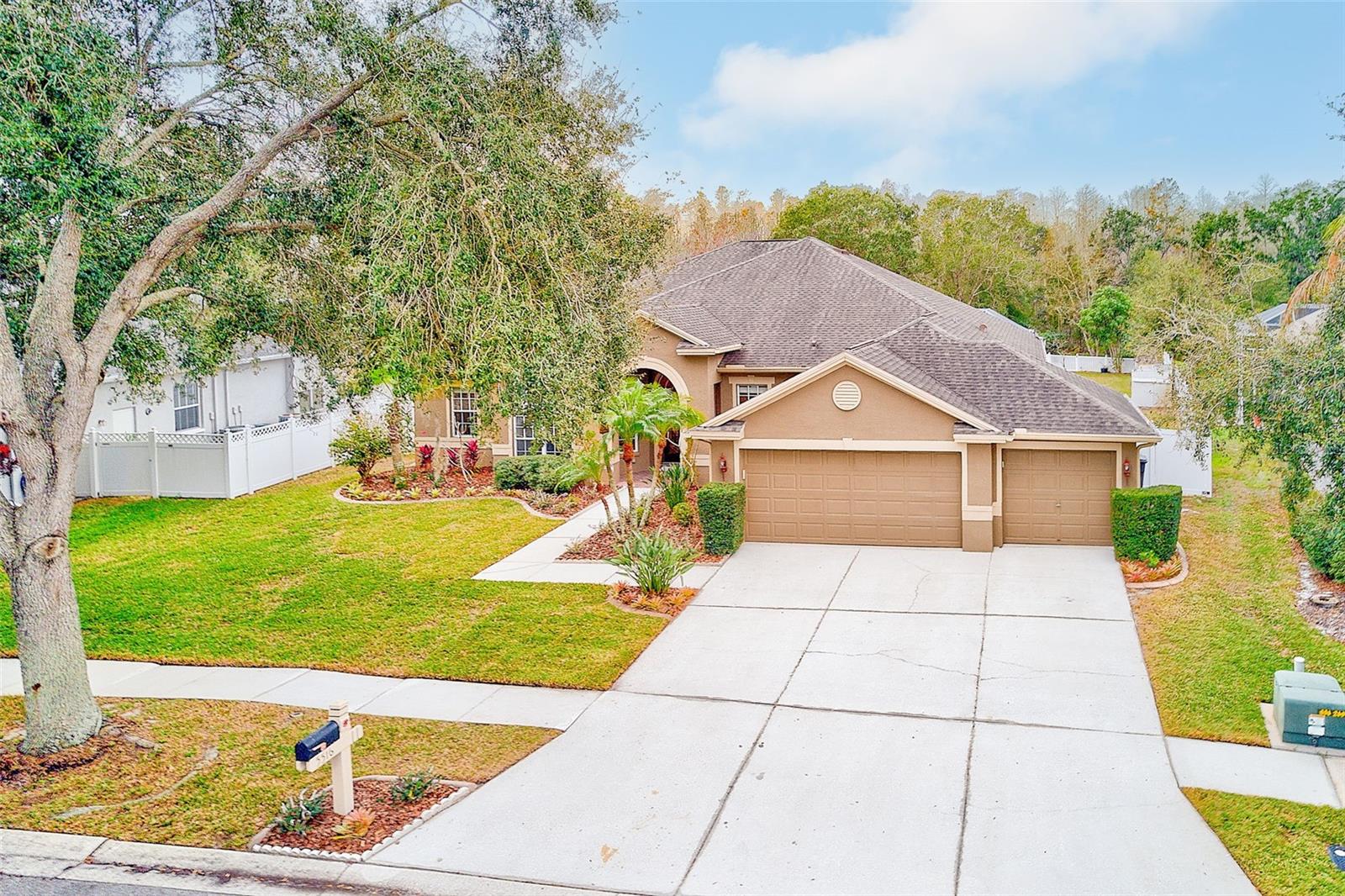 VILLAROSA - Residential