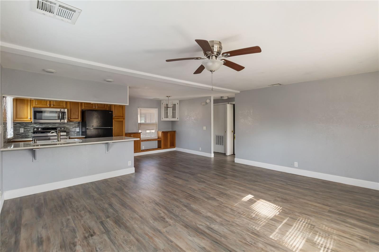 TOWNHOMES WINTER GARDEN - Residential Lease