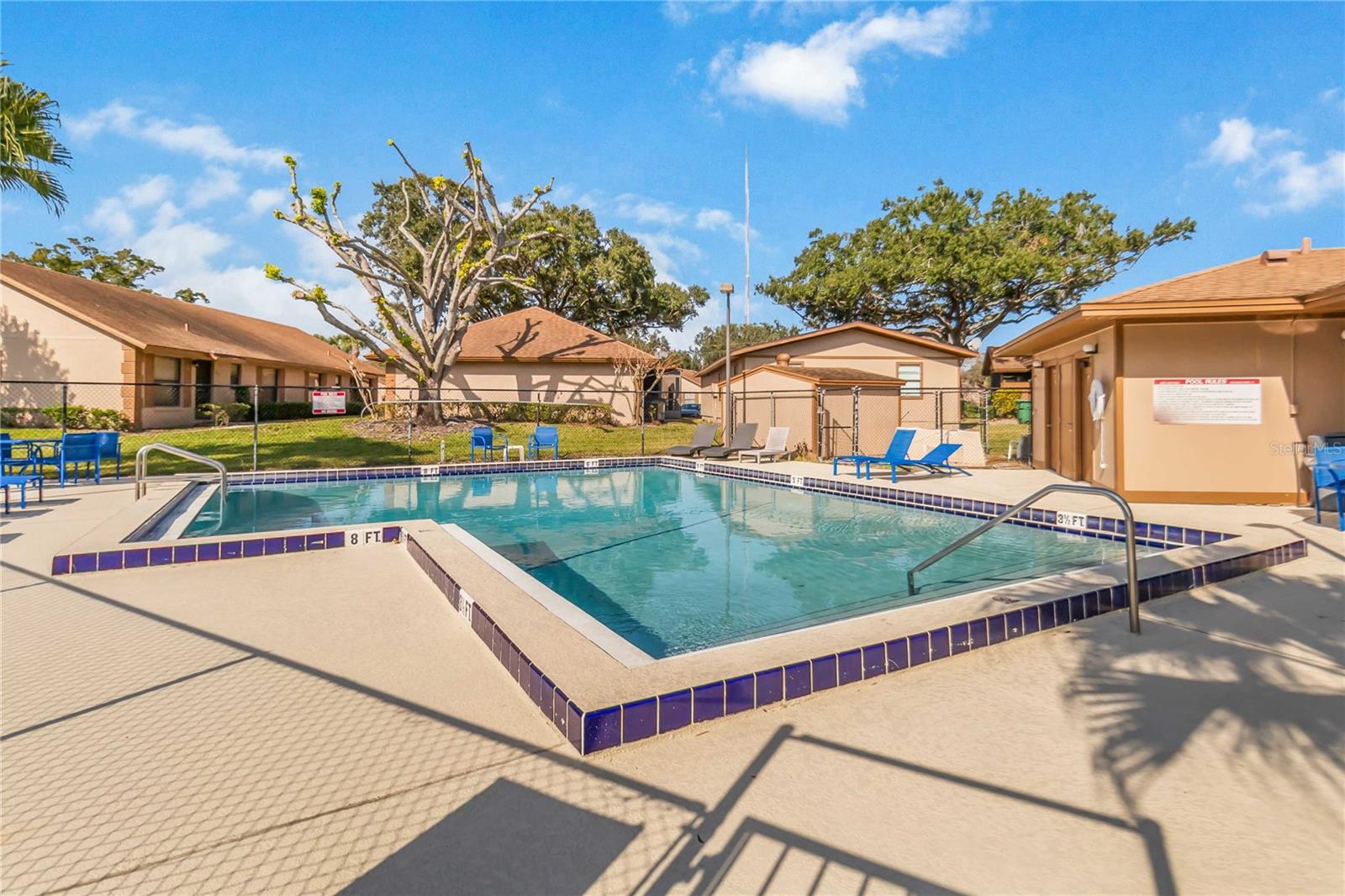 TOWNHOMES WINTER GARDEN - Residential Lease