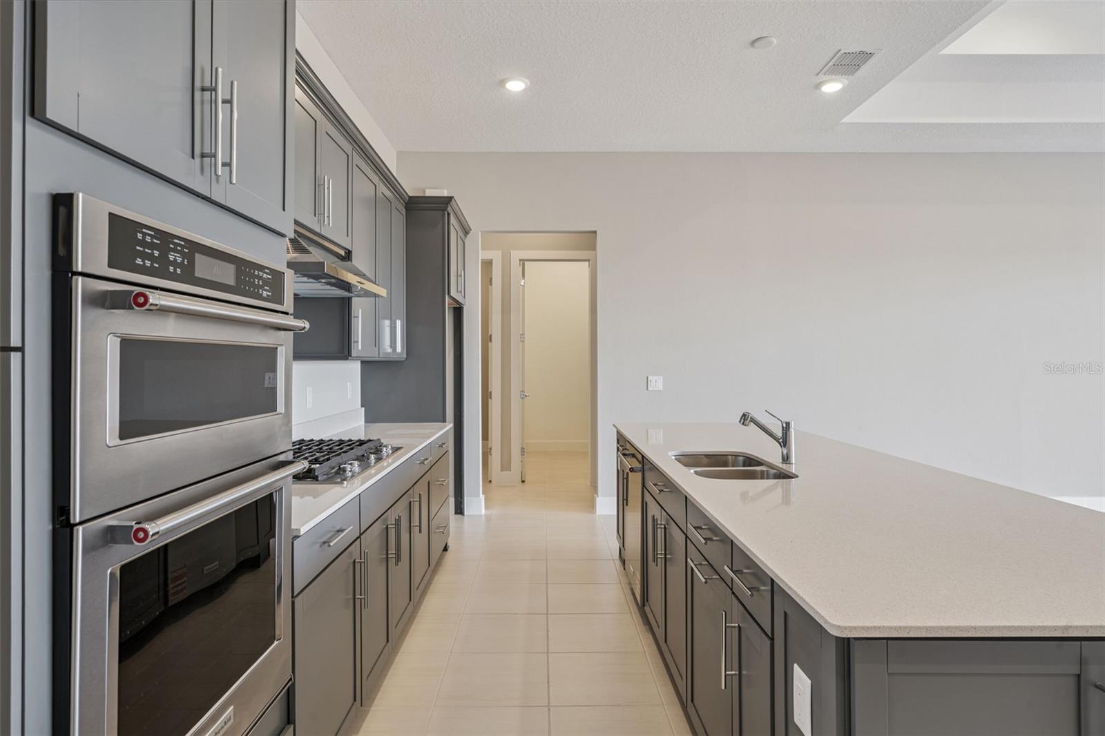 PARKSIDE TRAILS - Residential