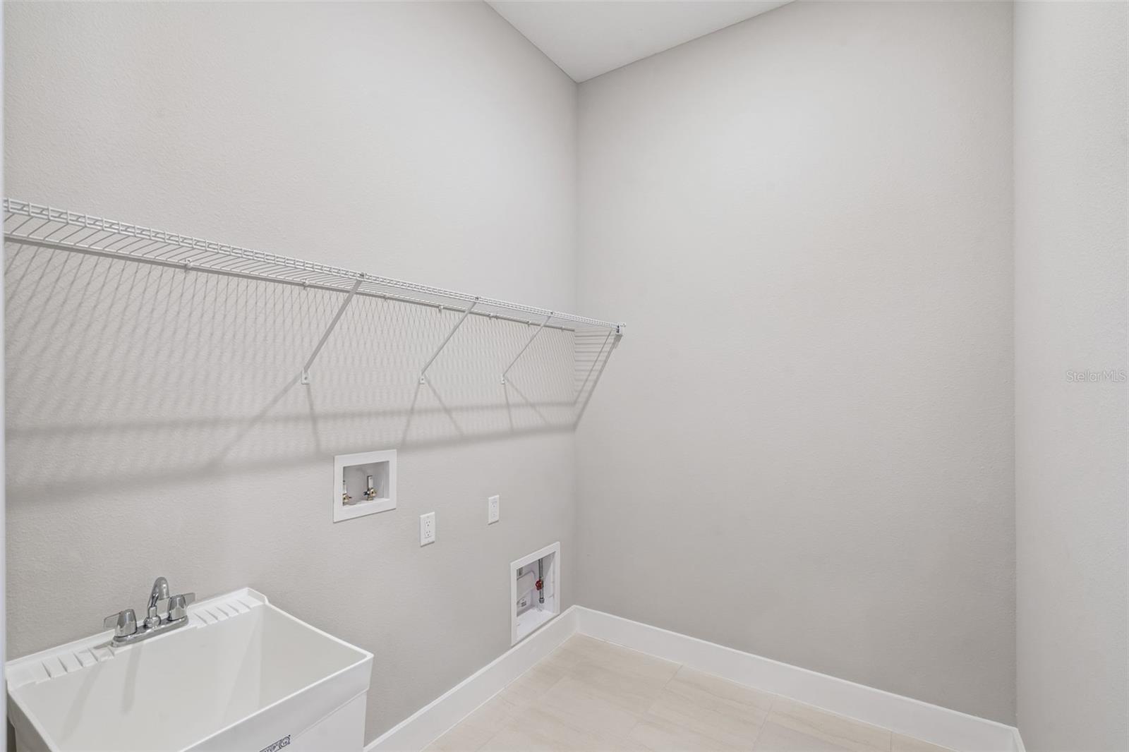 PARKSIDE TRAILS - Residential