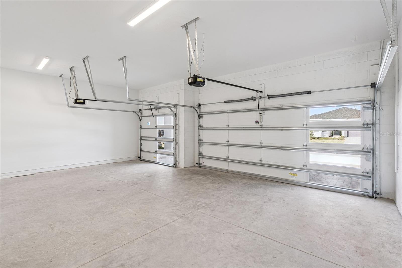 PARKSIDE TRAILS - Residential