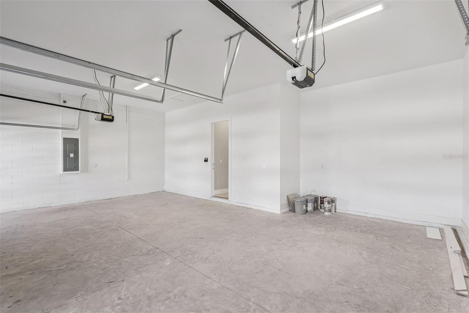 PARKSIDE TRAILS - Residential