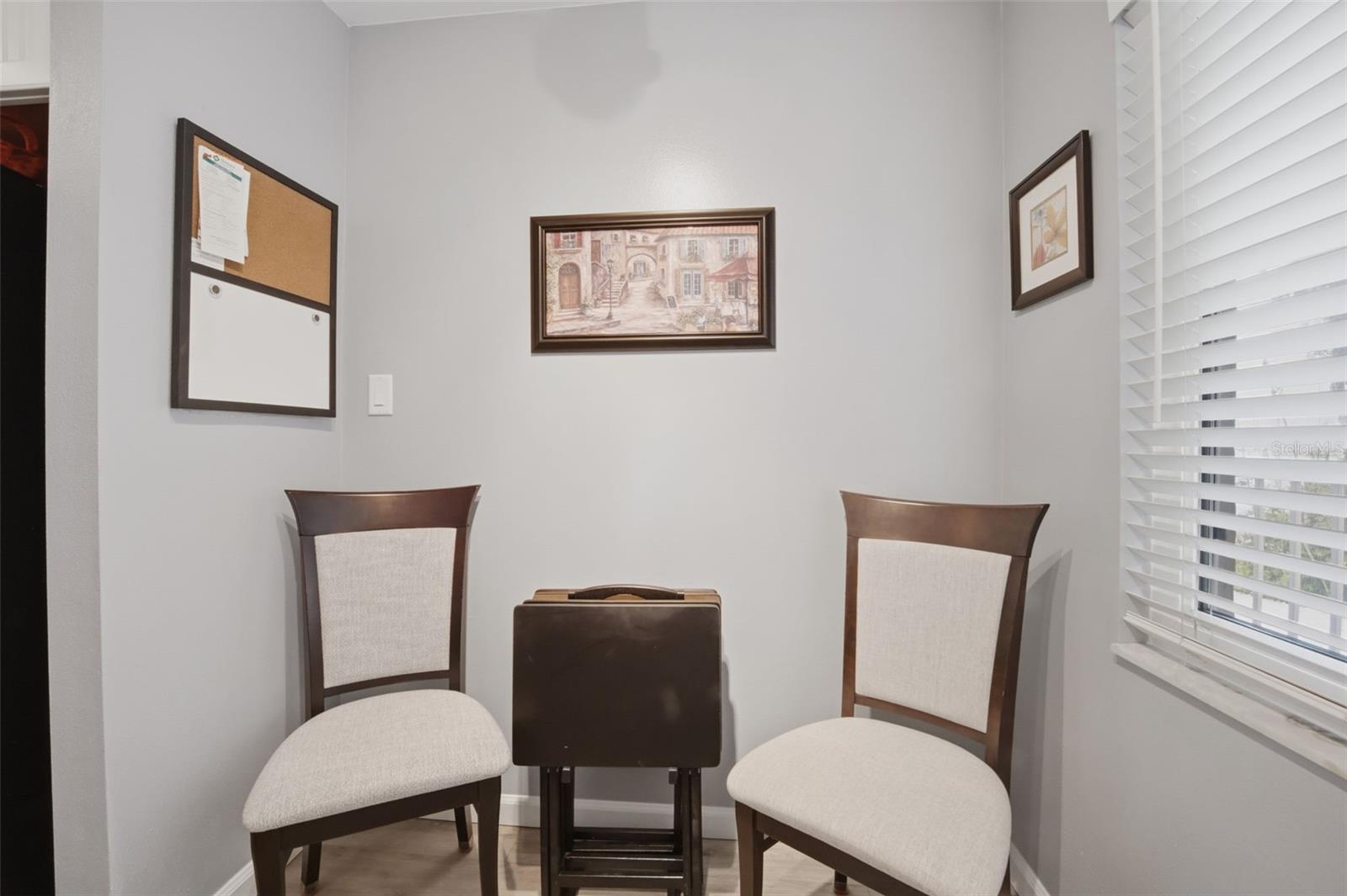 RIVER OAKS APTS SEC A - Residential