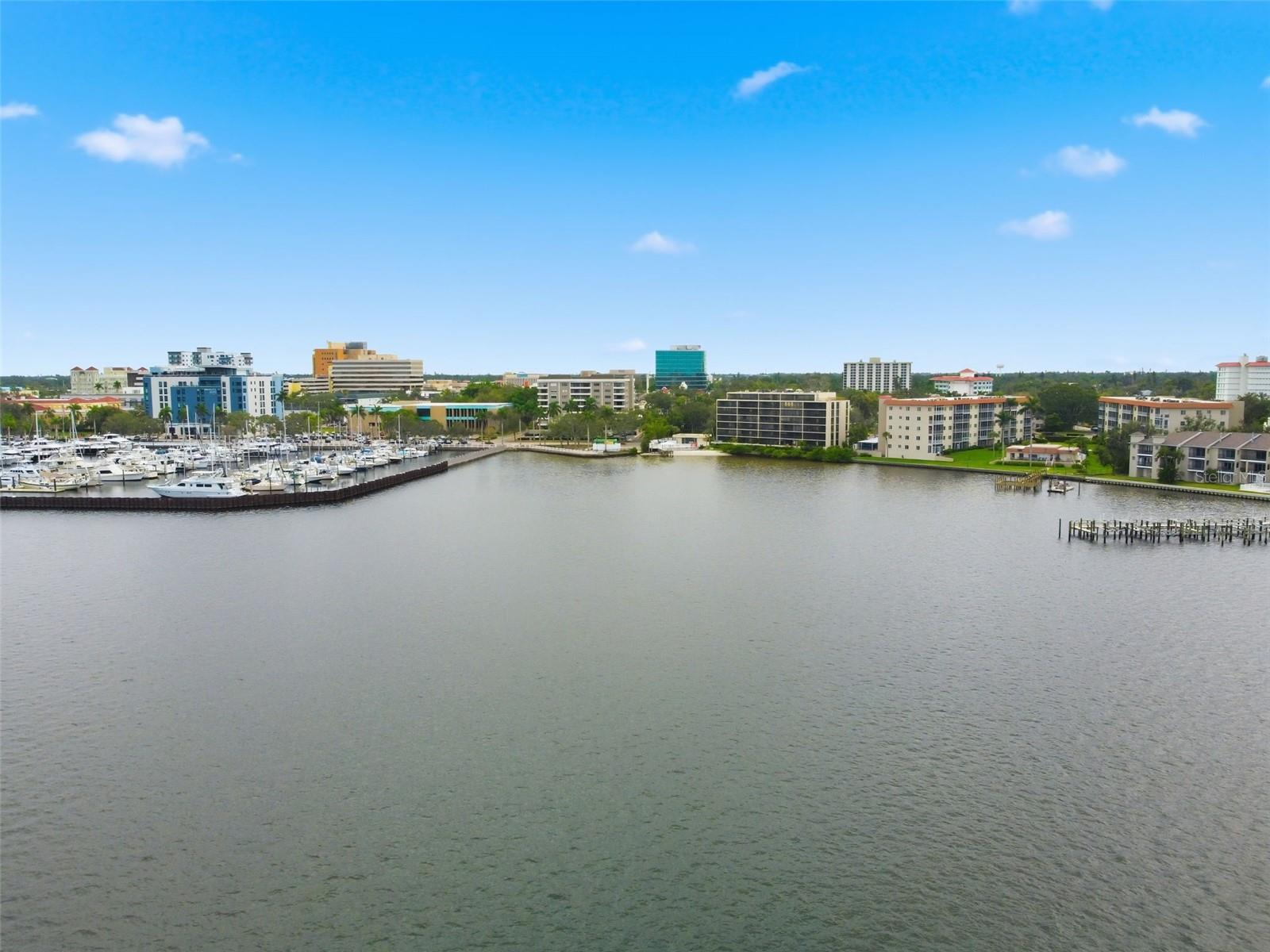 RIVER OAKS APTS SEC A - Residential