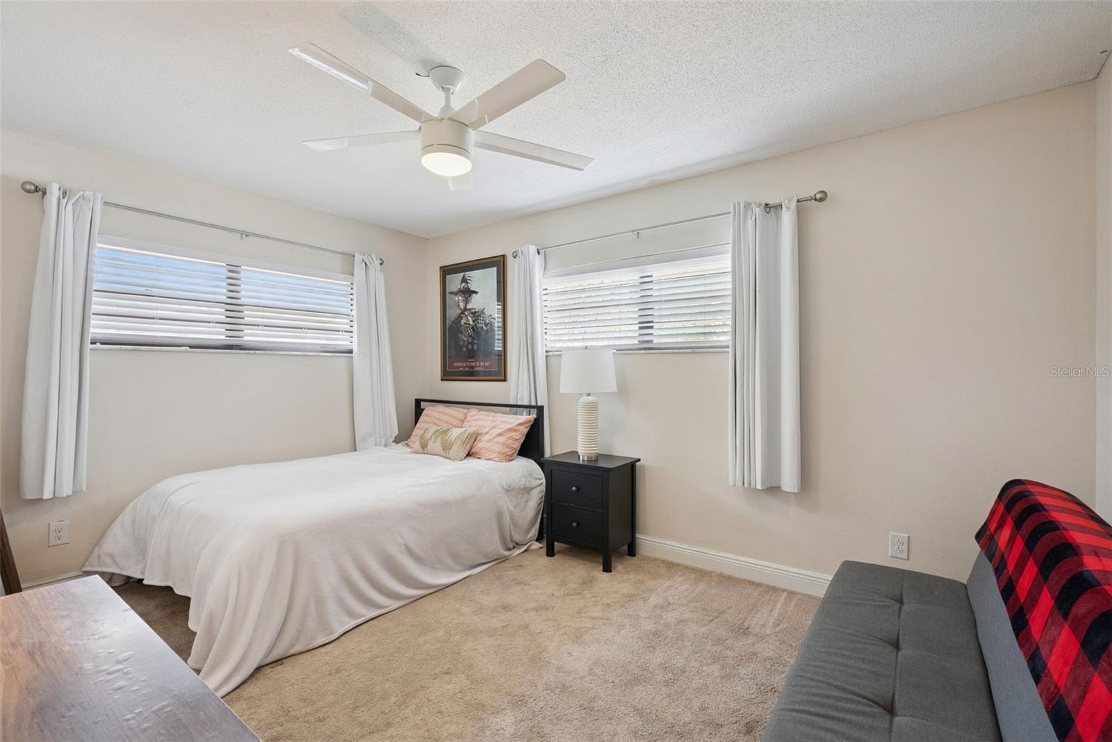 LAKE JEWEL HILLS - Residential