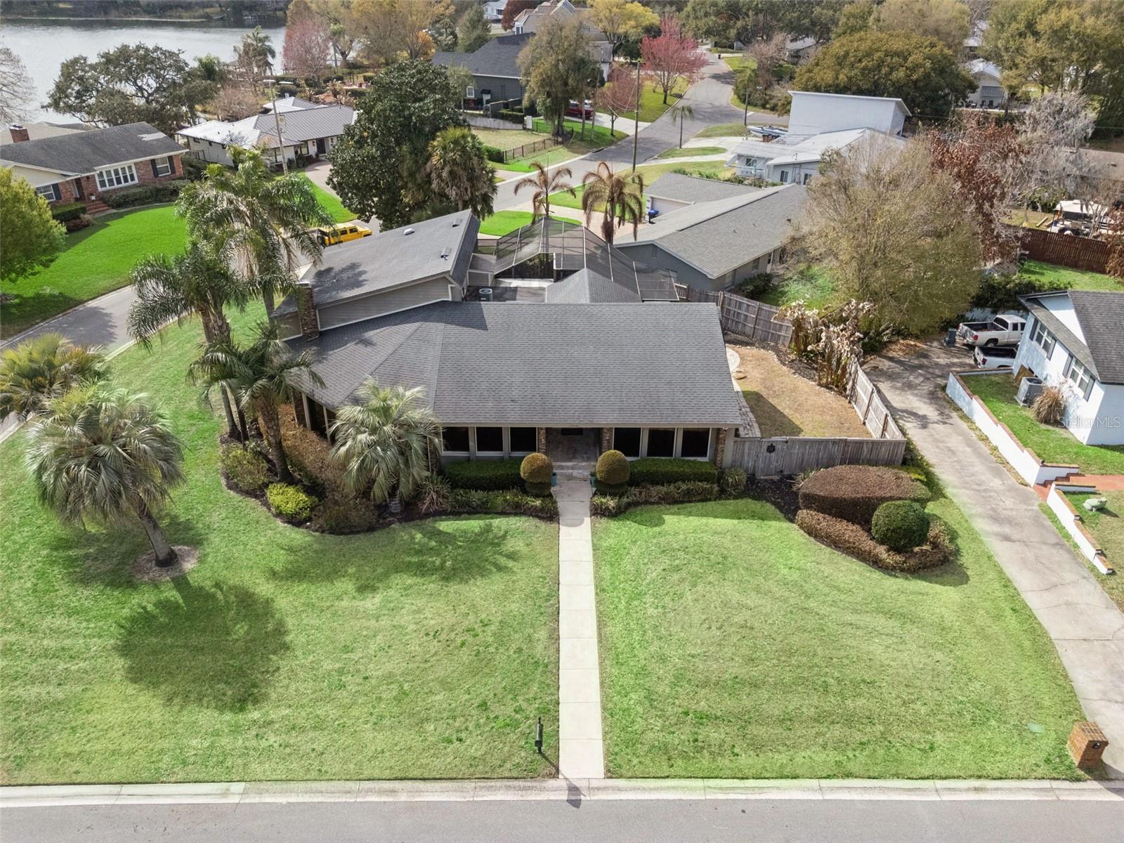 3226 S OSCEOLA AVENUE