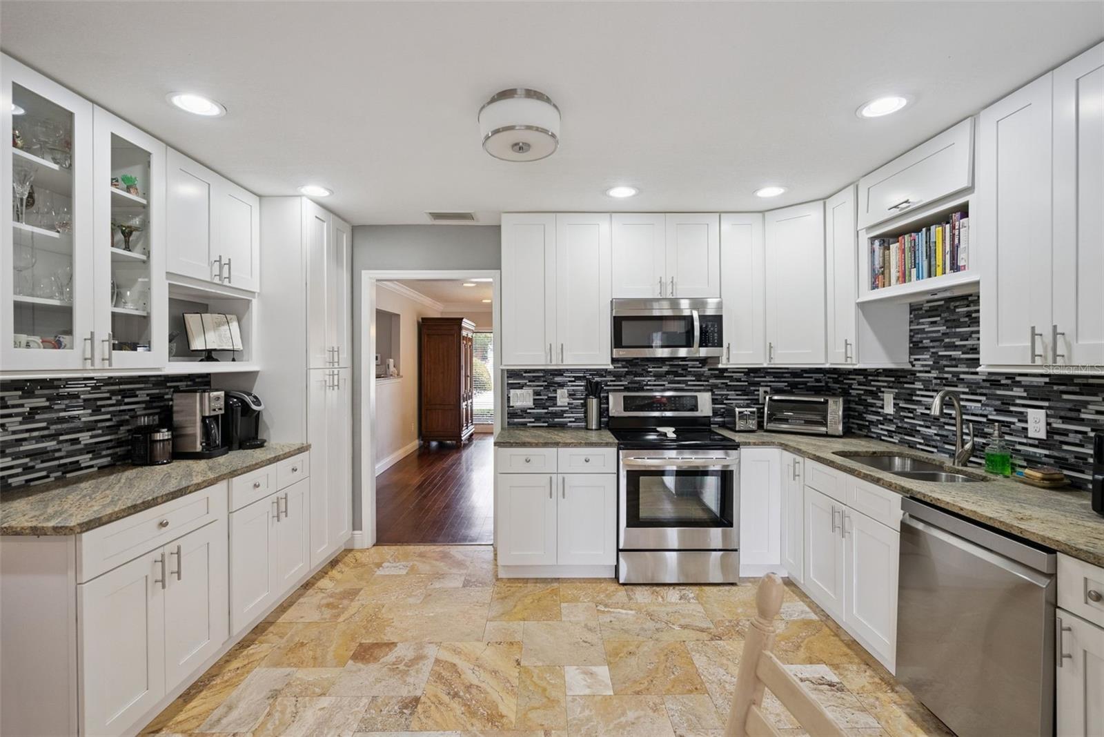 LAKE JEWEL HILLS - Residential