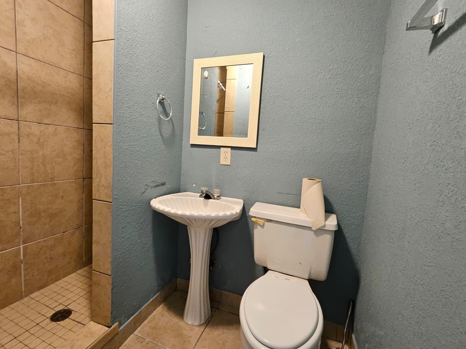 ORLO VISTA TERRACE ANNEX - Residential Lease