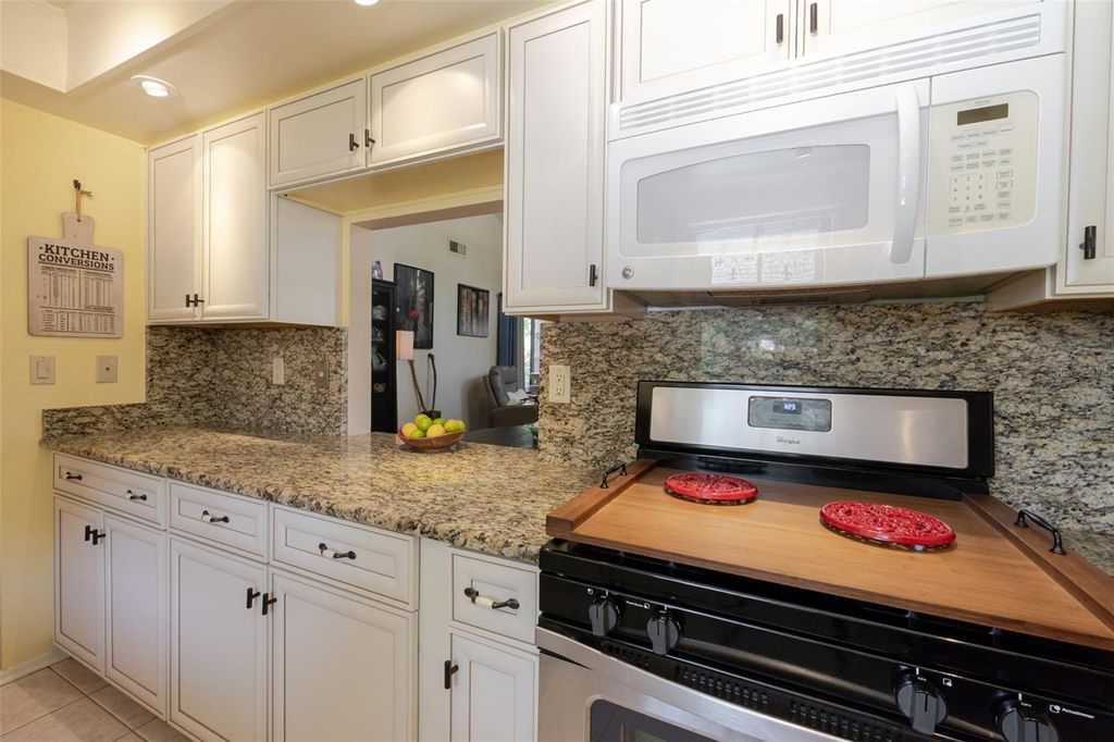 Photo of 4846 Village Gardens Drive, Sarasota, FL 34234 (MLS # A4660898)