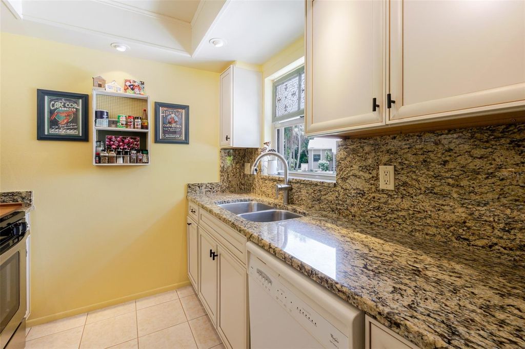 Photo of 4846 Village Gardens Drive, Sarasota, FL 34234 (MLS # A4660898)