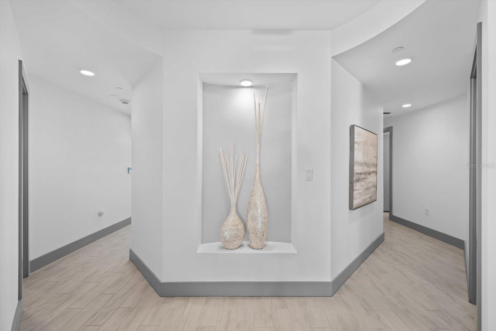 ONELLA CONDO - Residential