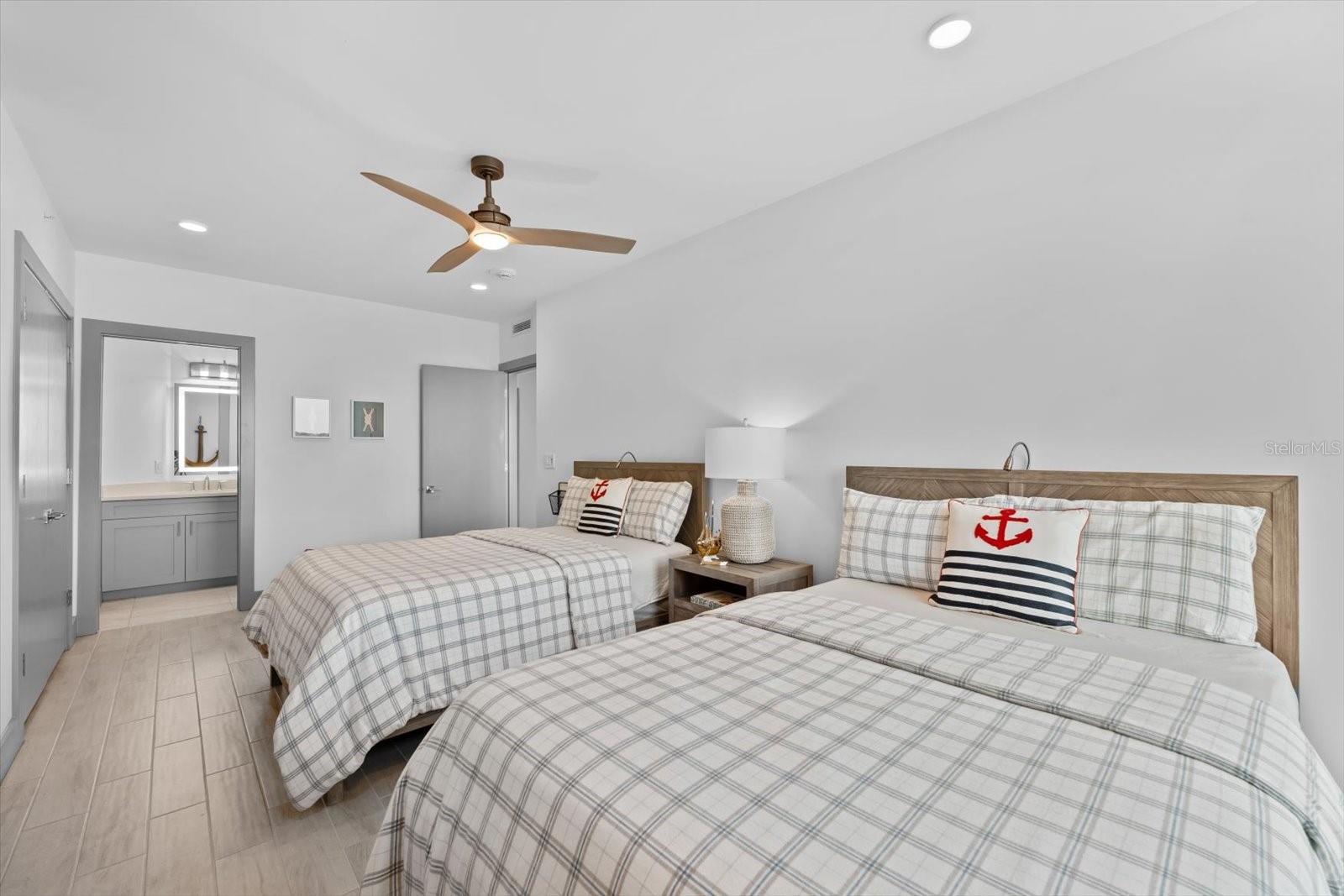 ONELLA CONDO - Residential