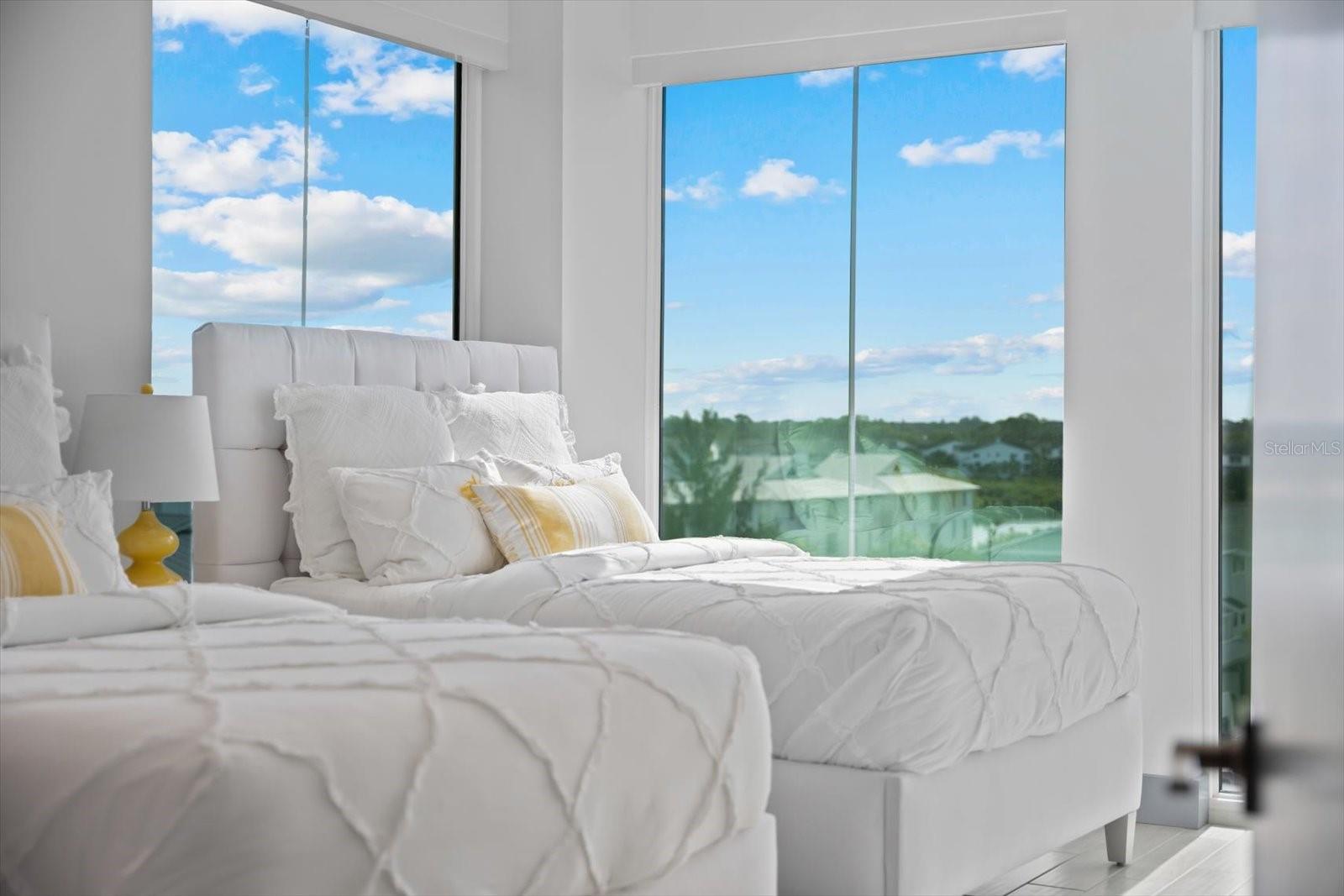 ONELLA CONDO - Residential