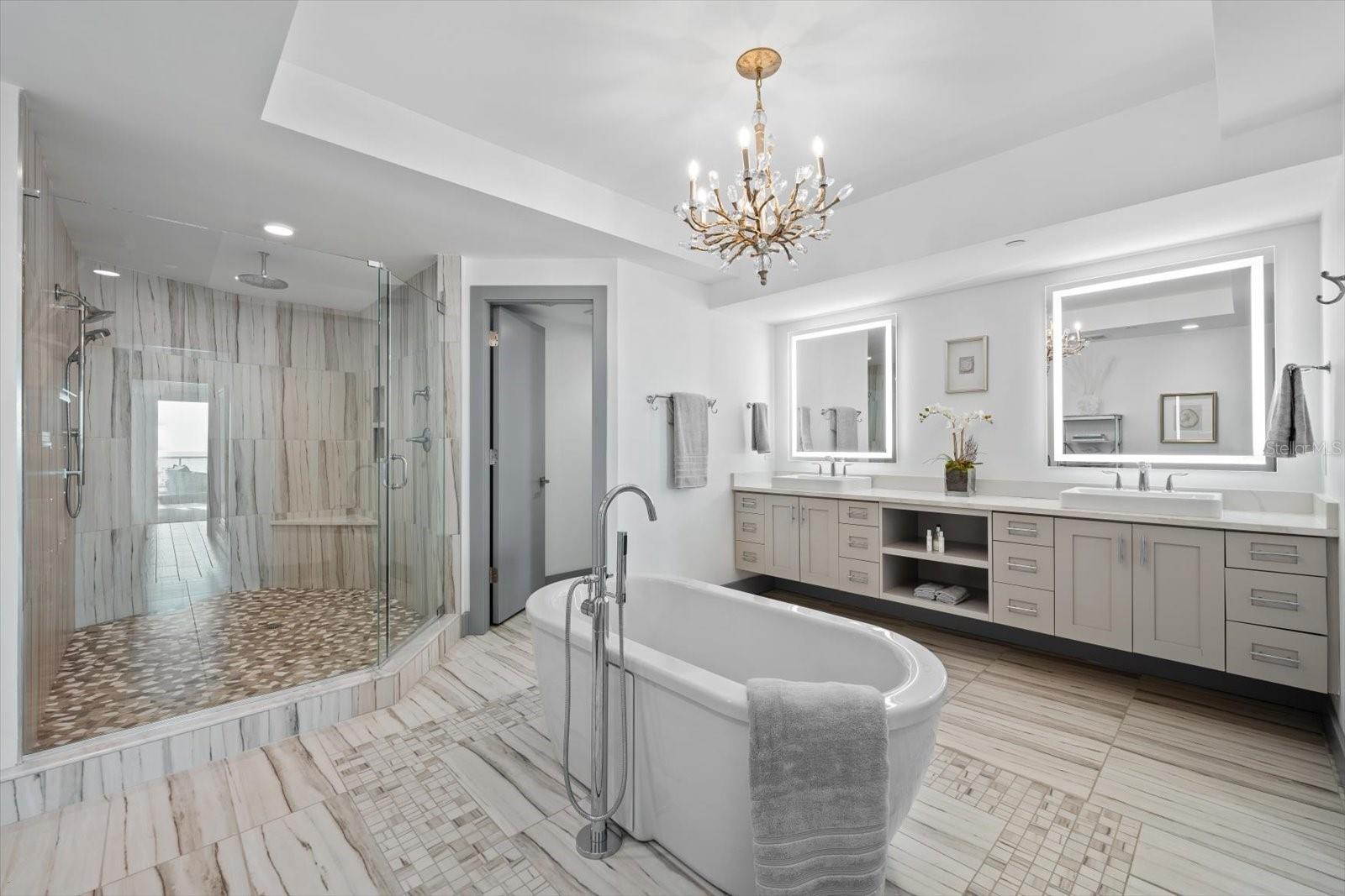 ONELLA CONDO - Residential