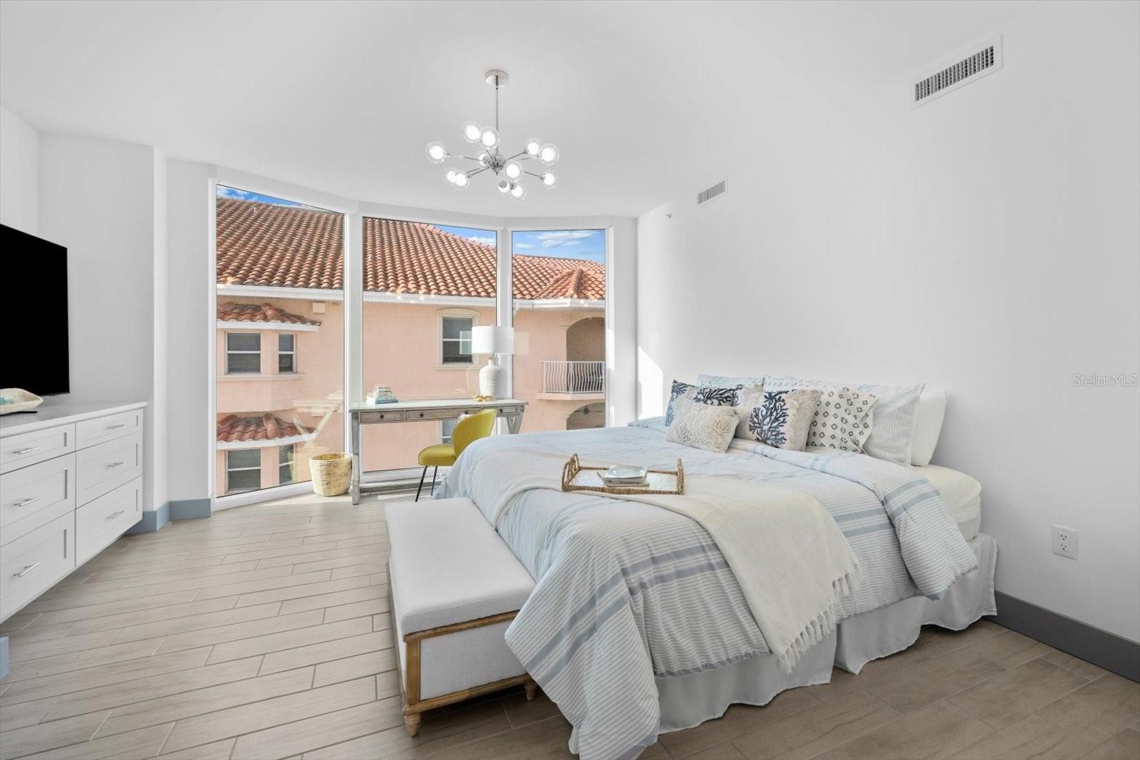 ONELLA CONDO - Residential