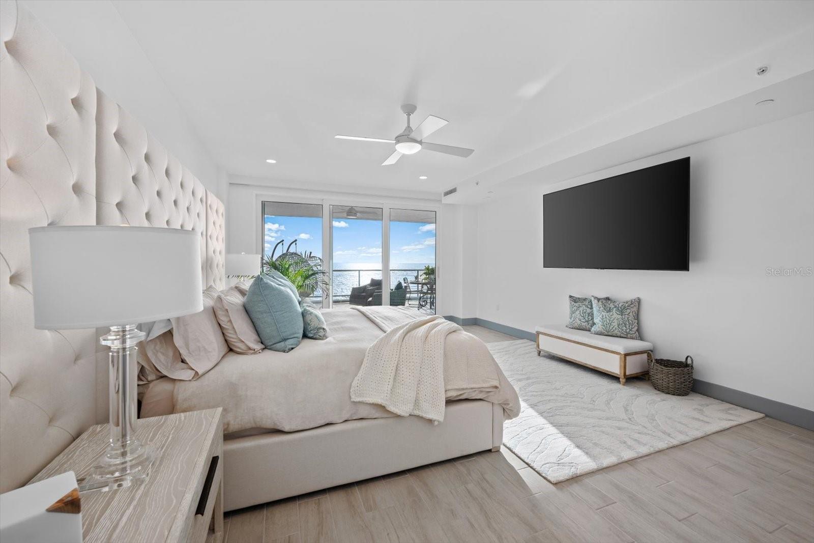 ONELLA CONDO - Residential