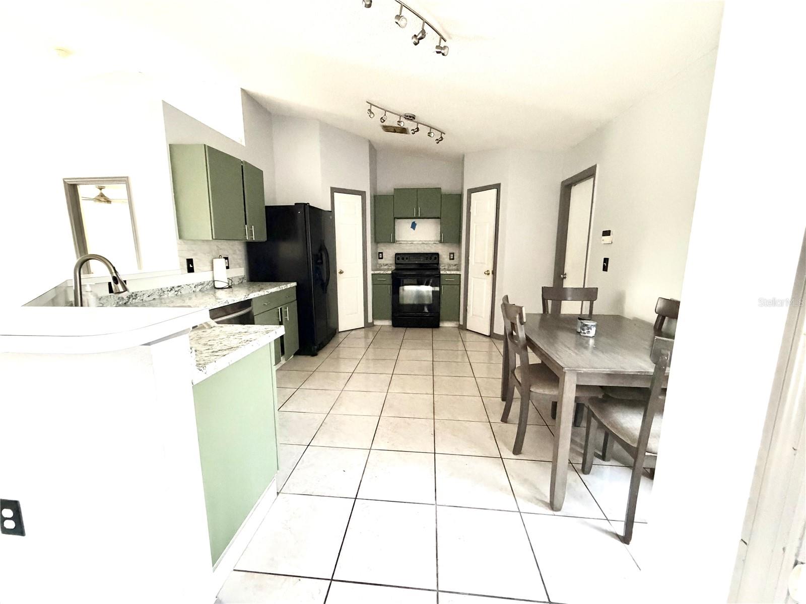 WESTLAKE - Residential