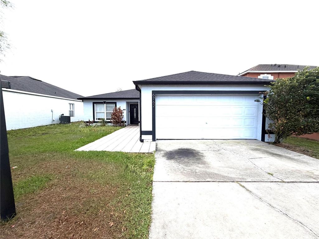 Photo of 6762 Pomeroy Circle, Orlando, FL 32810 (MLS # S5147128)