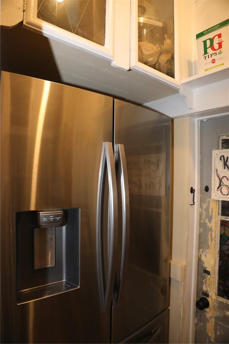 SULPHUR SPGS - Residential Income