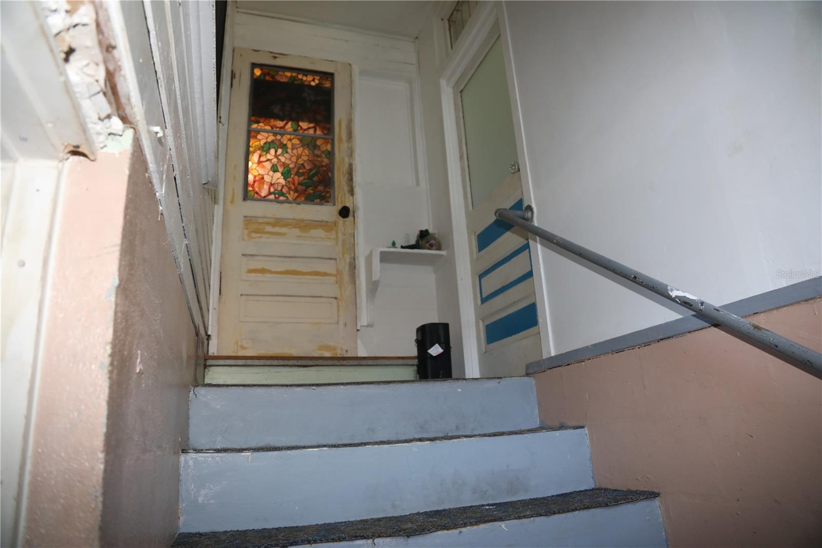 SULPHUR SPGS - Residential Income