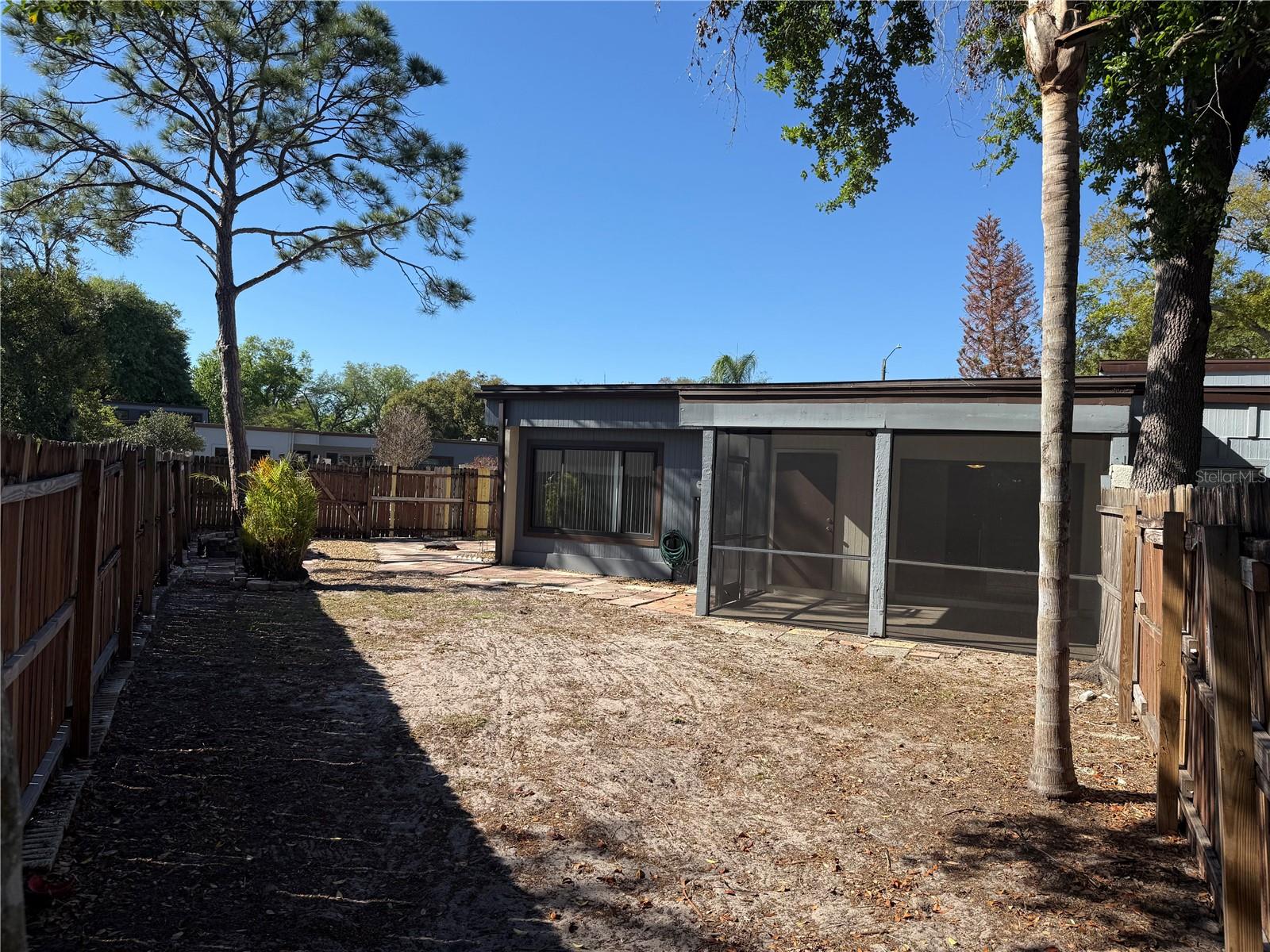 WINDWARD SQUARE SEC 1 - Residential