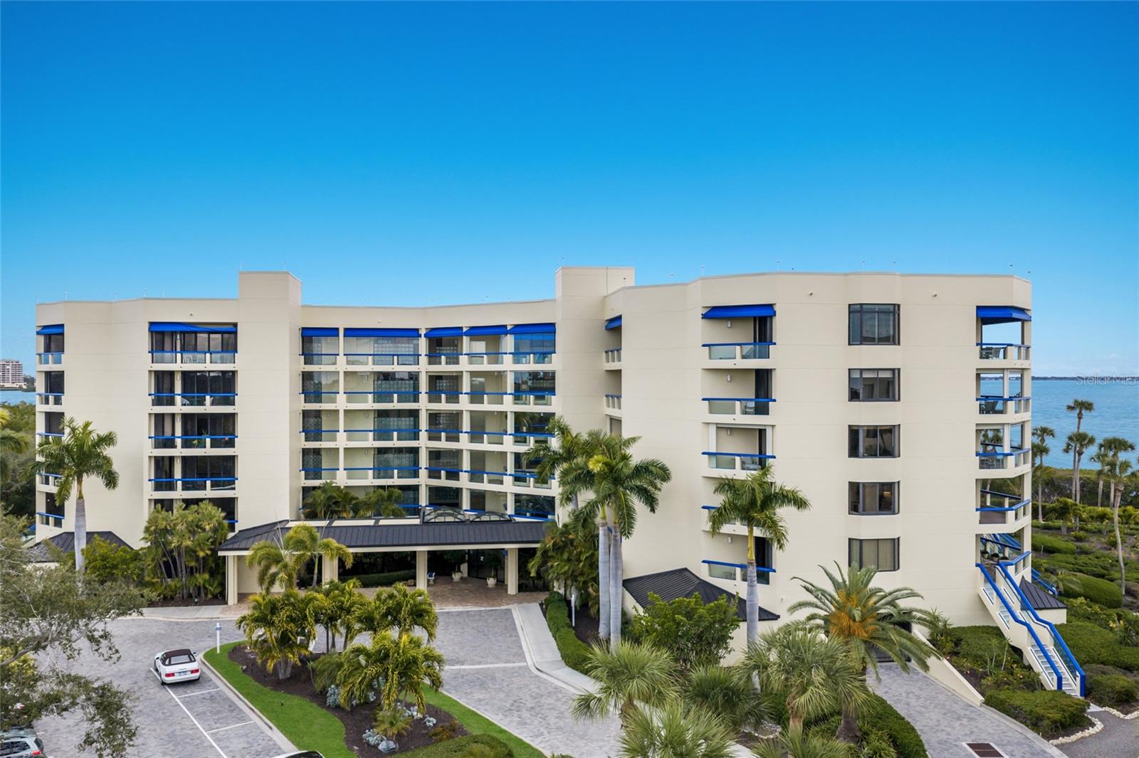 2120 HARBOURSIDE DRIVE 628