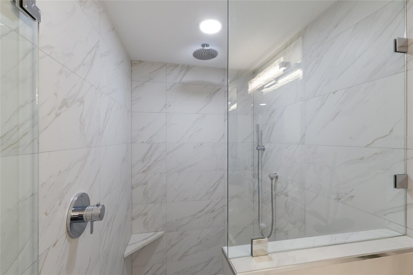 FAIRWAY BAY 3 - Residential