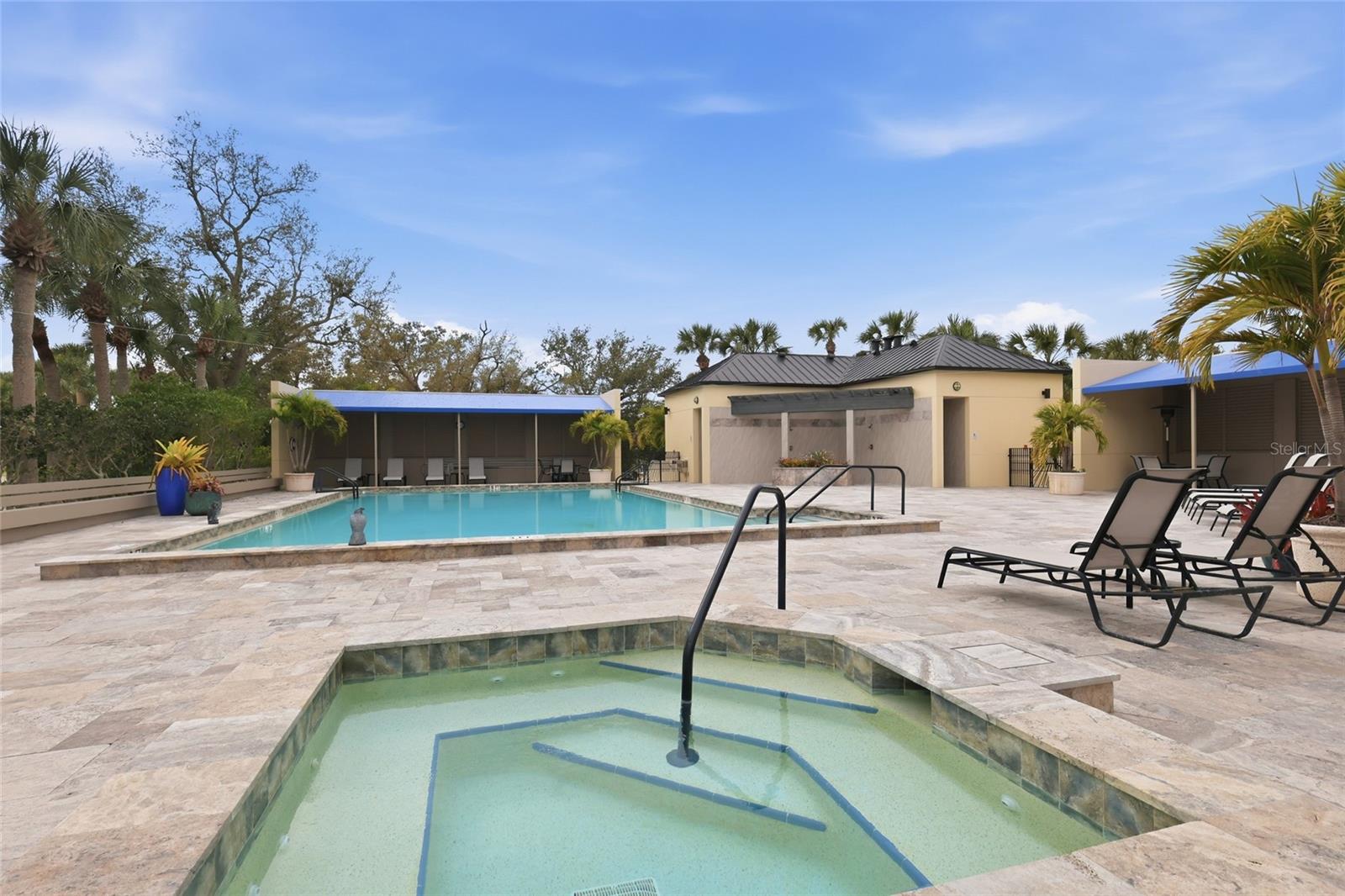 FAIRWAY BAY 3 - Residential