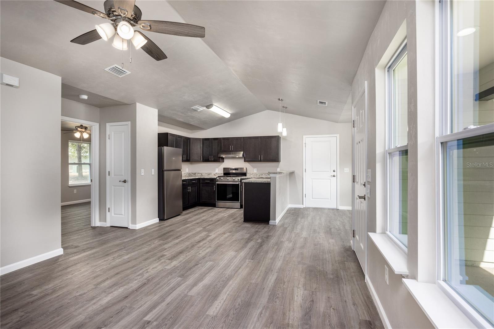 LANAS PLACE - Residential