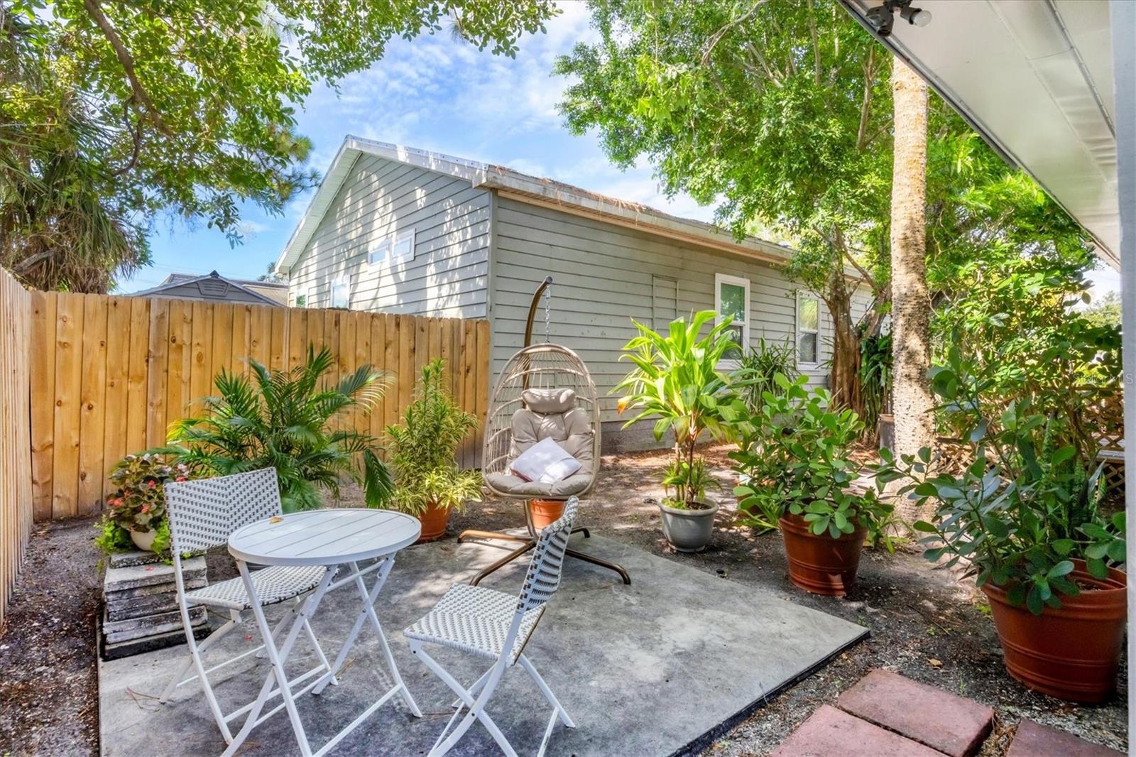 DESOTO TERRACE - Residential