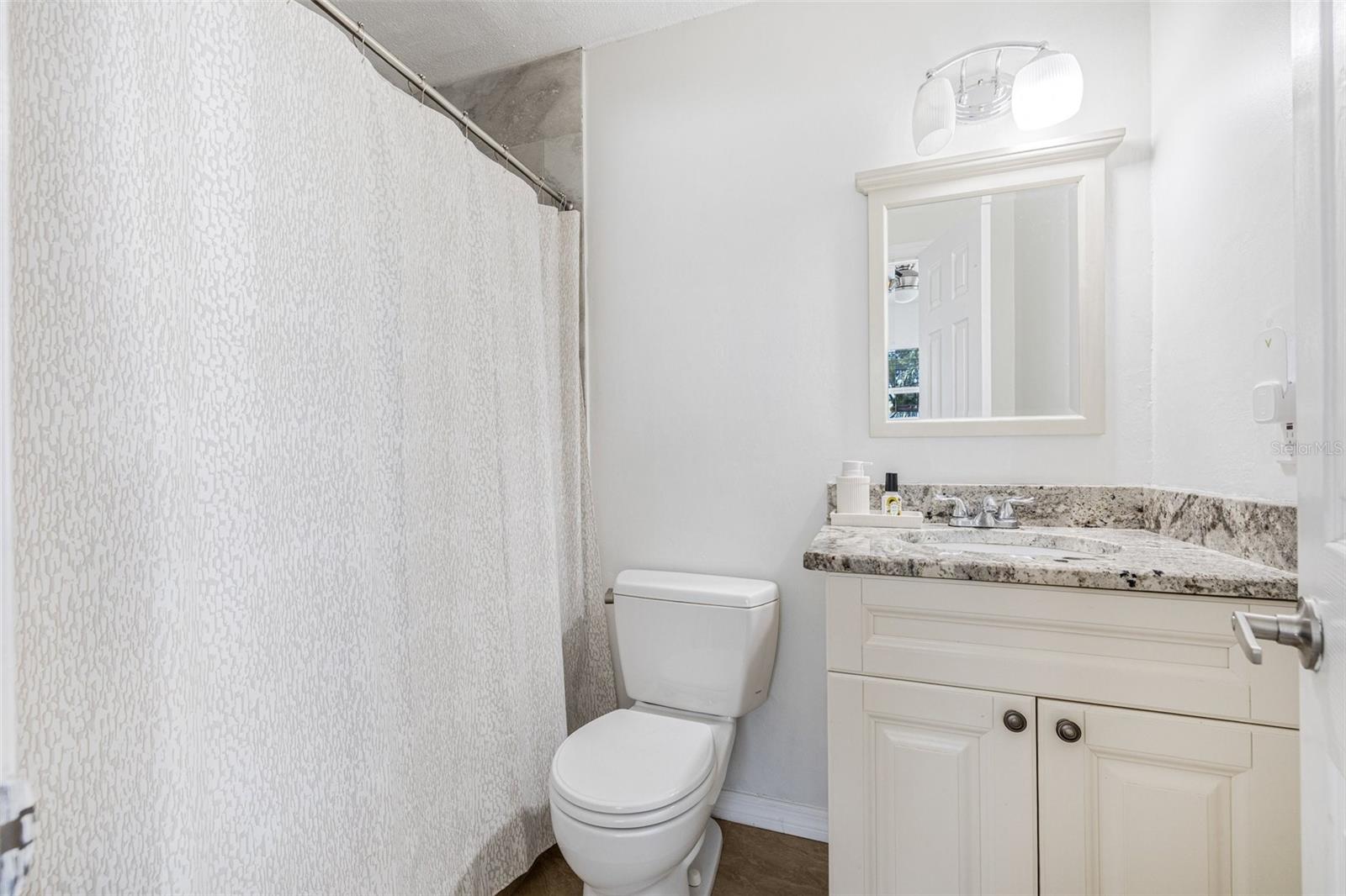 PARADISE PARK MANOR - Residential Lease