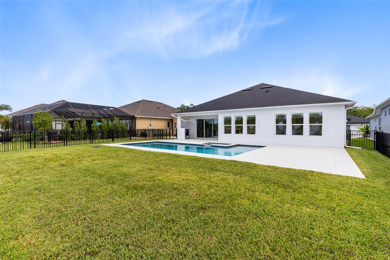 MOSAIC PH 2 - Residential
