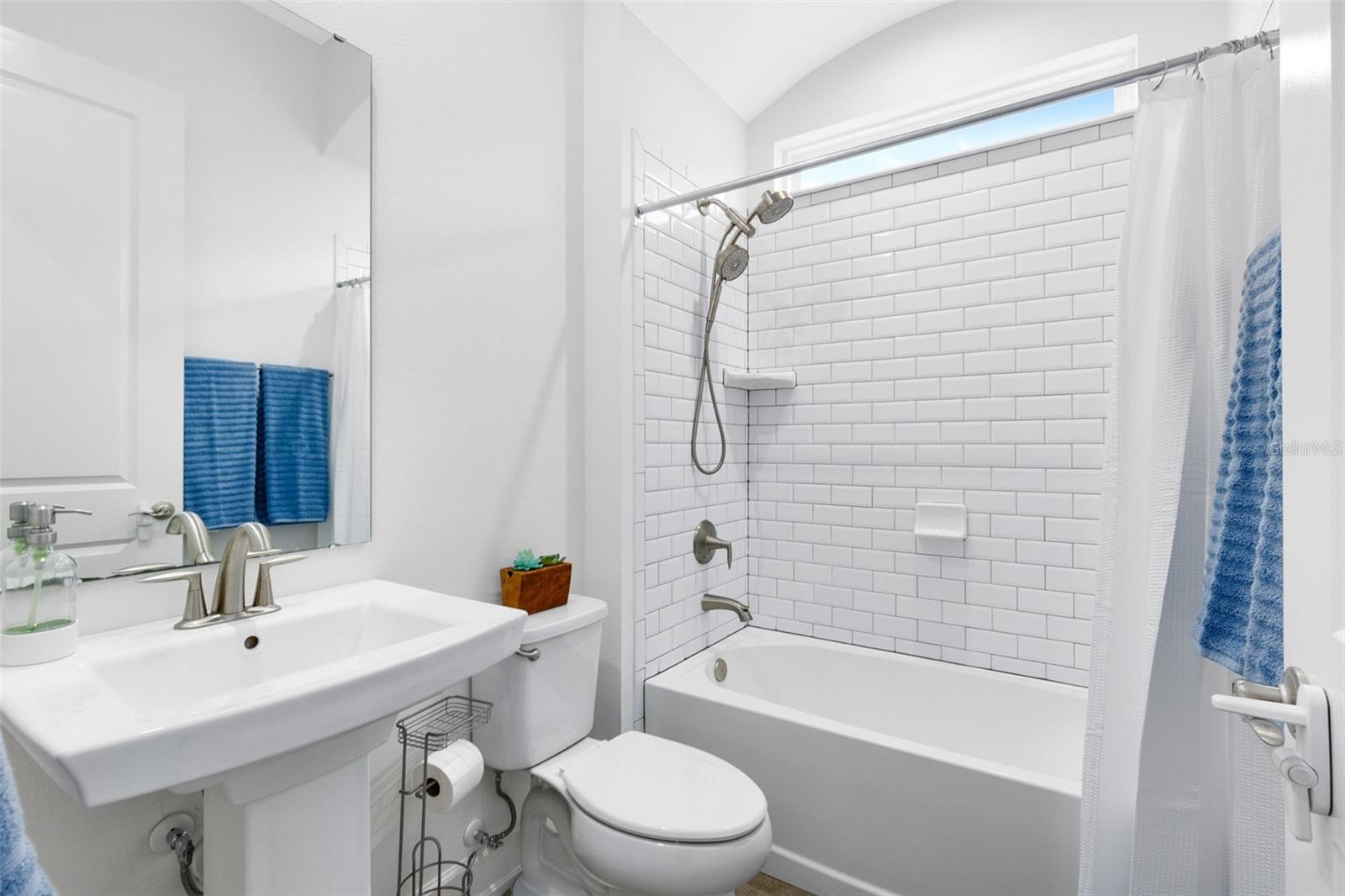 MOSAIC PH 2 - Residential