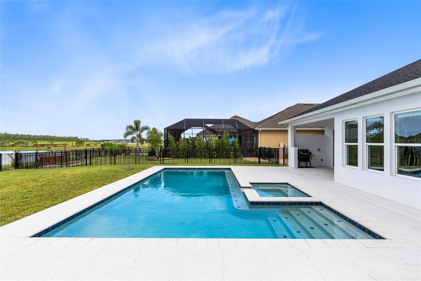 MOSAIC PH 2 - Residential