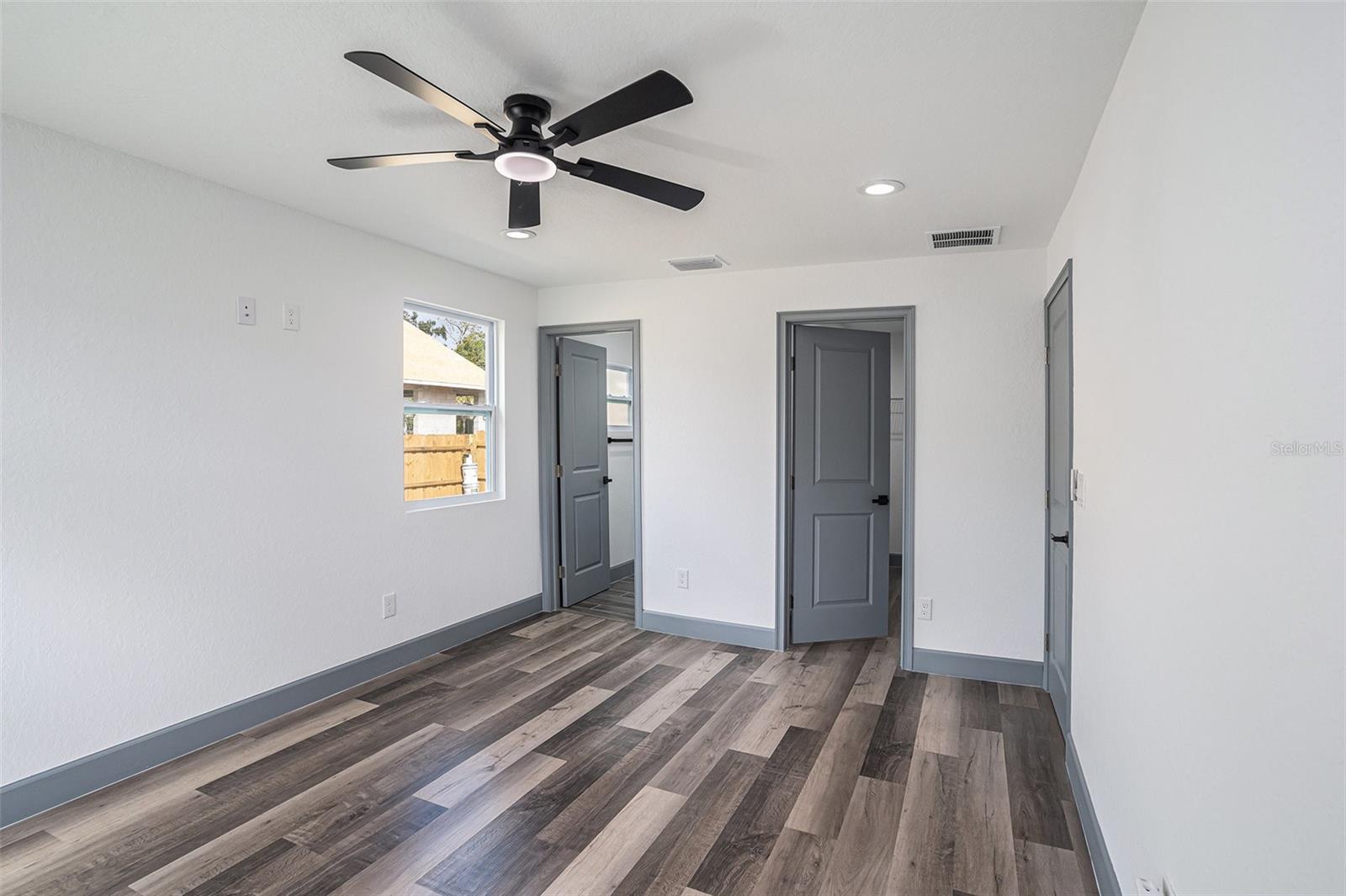 LOOMIS F M SUB - Residential