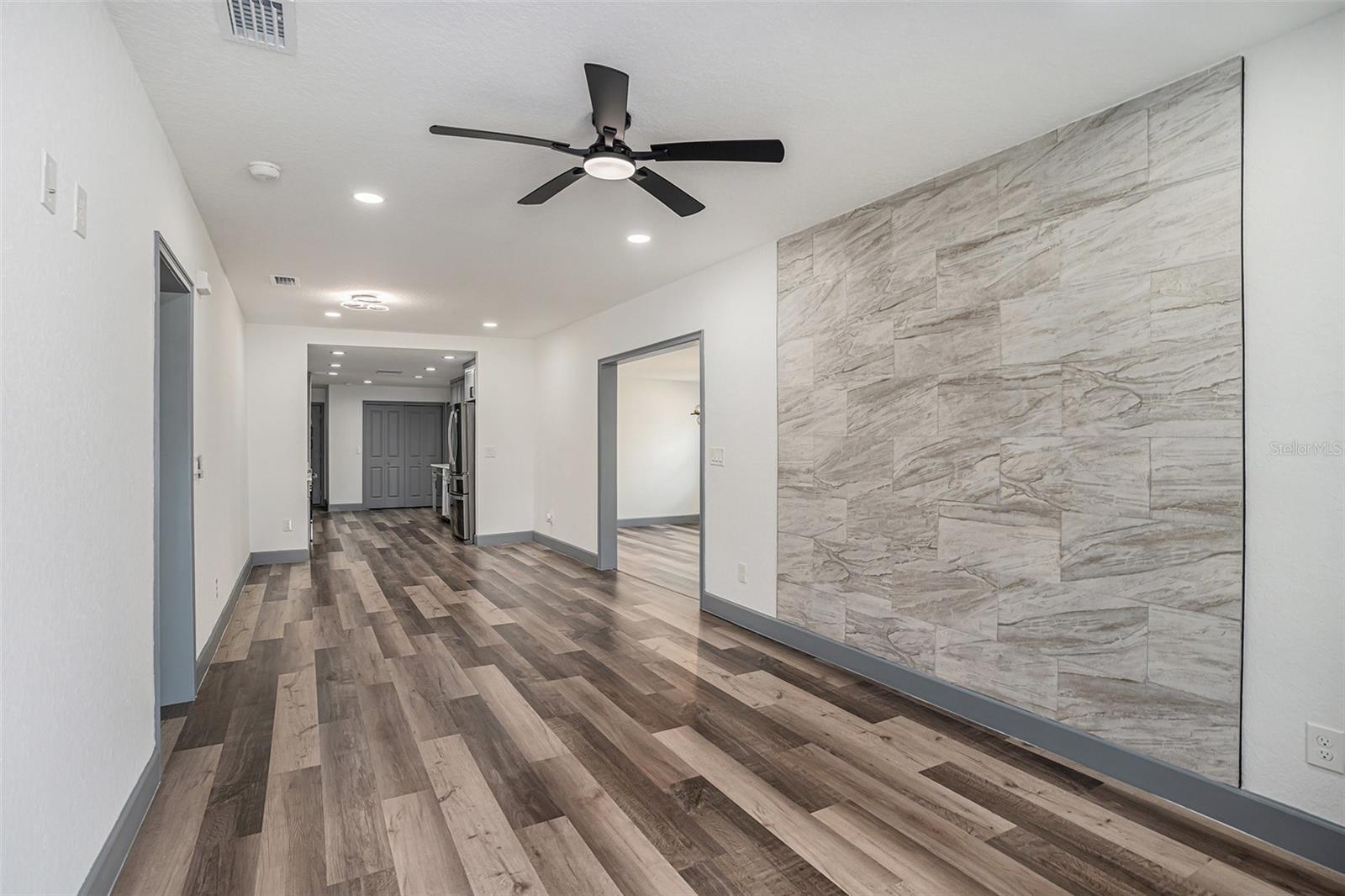 LOOMIS F M SUB - Residential