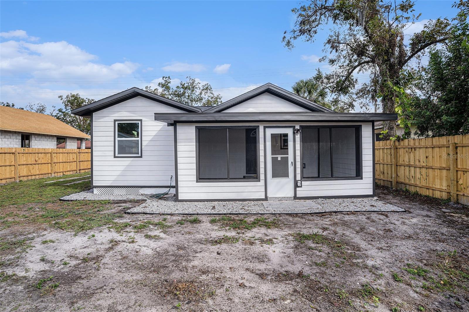 LOOMIS F M SUB - Residential
