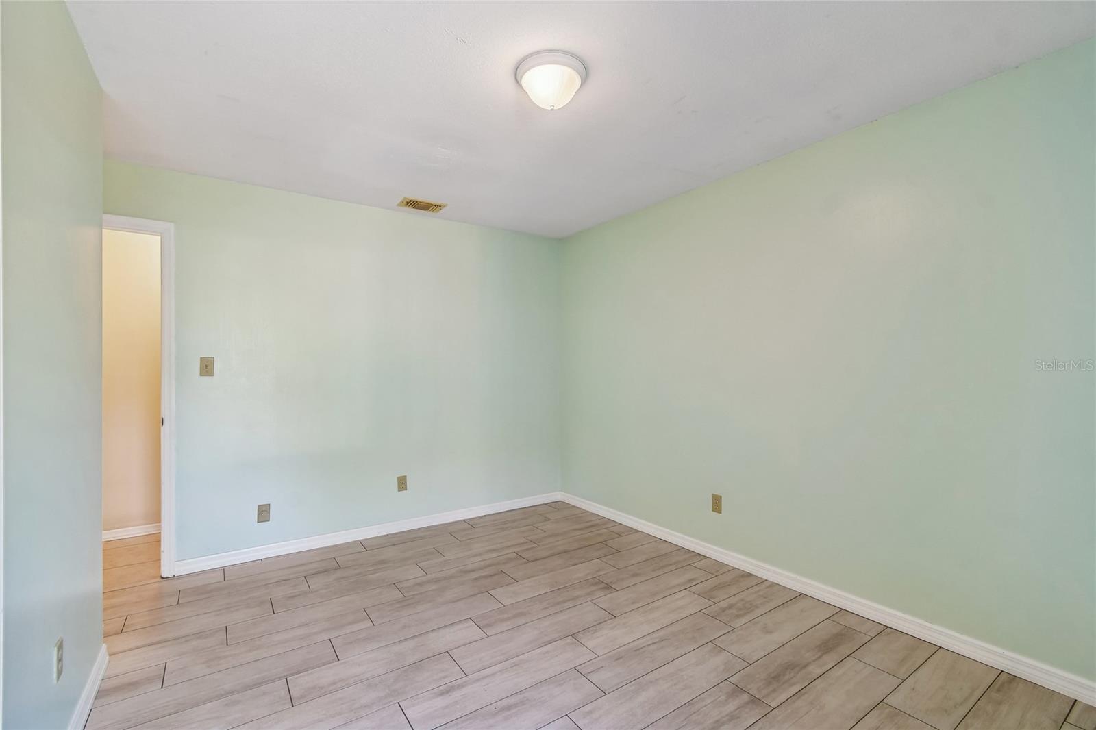 MANDARIN SEC 7 - Residential