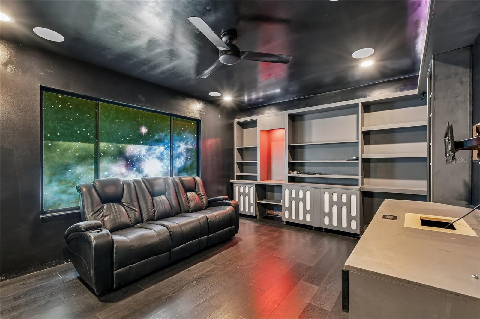 MANDARIN SEC 7 - Residential