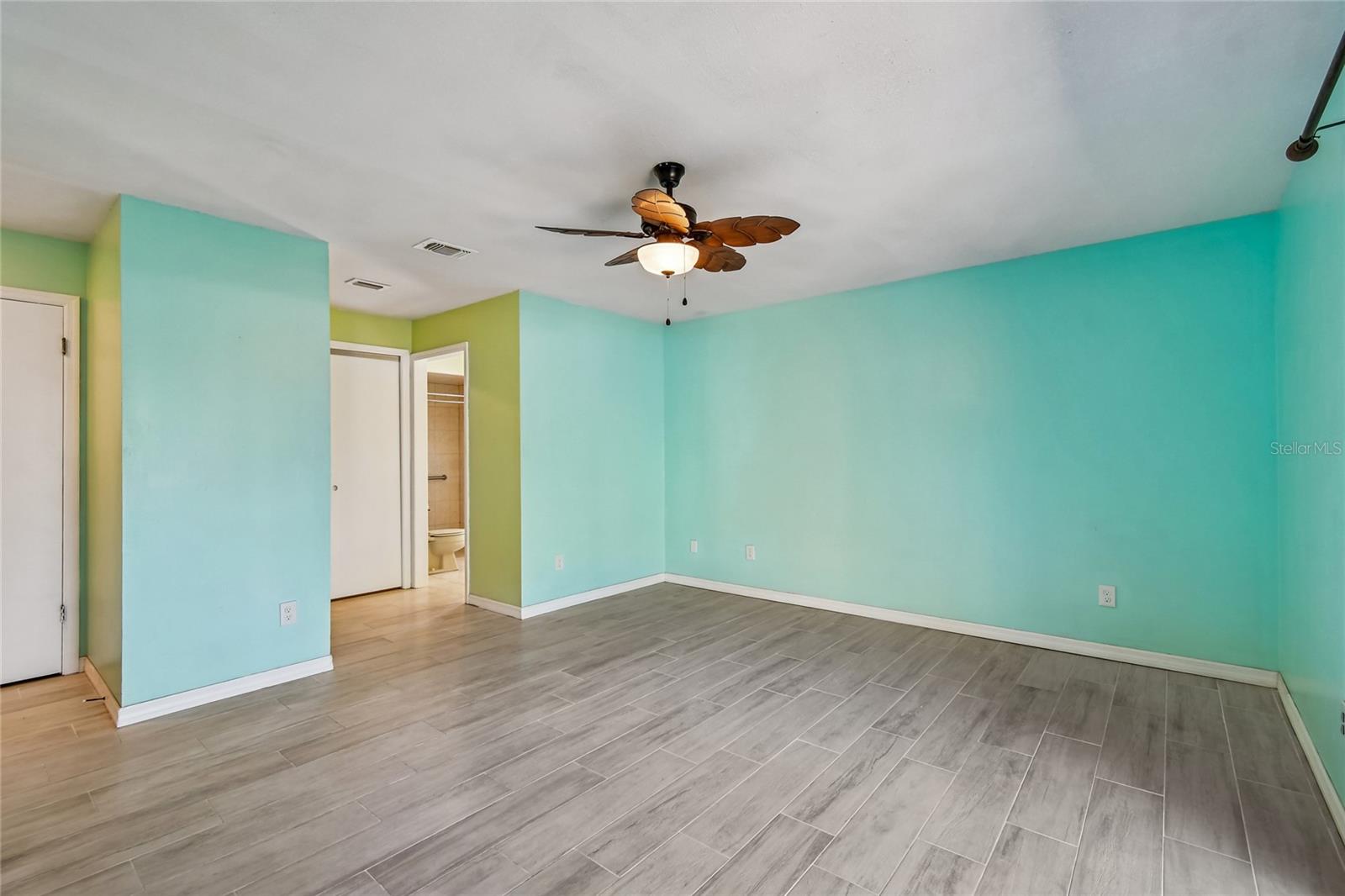 MANDARIN SEC 7 - Residential