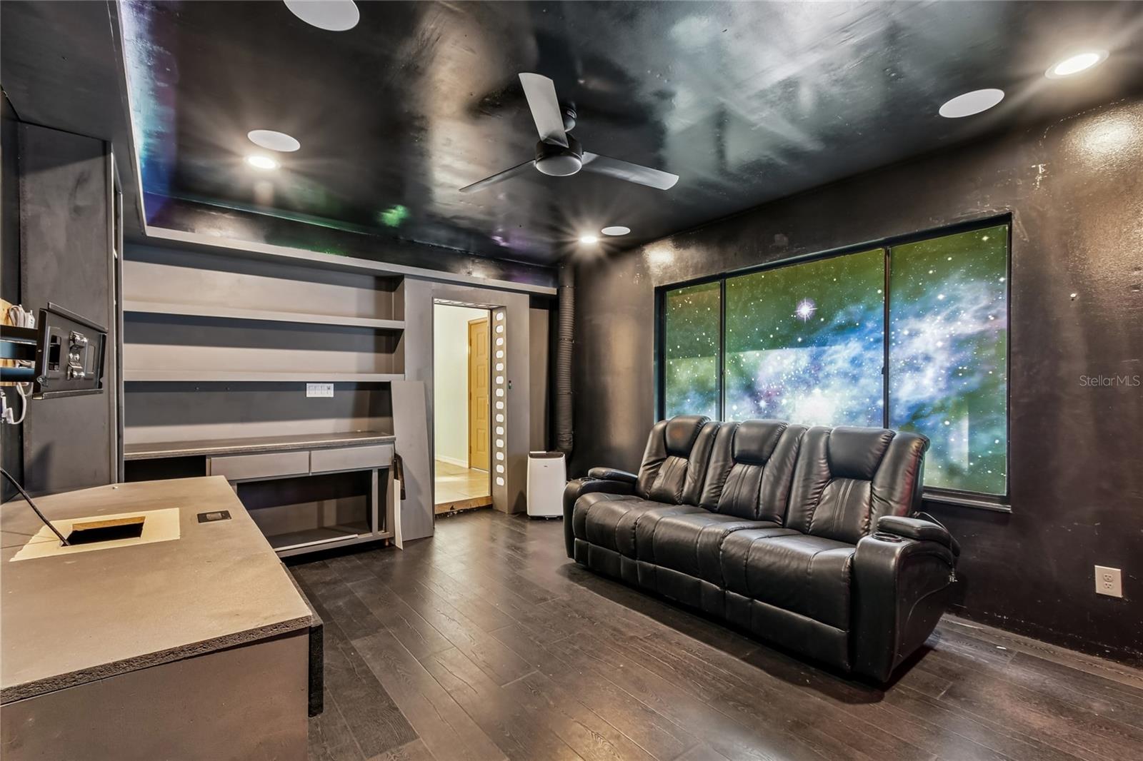 MANDARIN SEC 7 - Residential