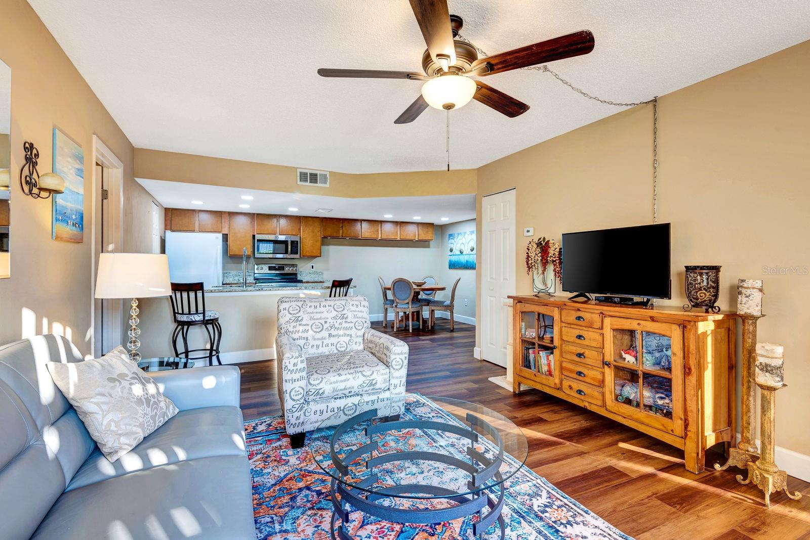 COUNTRY VILLAGE SEC 1 - Residential