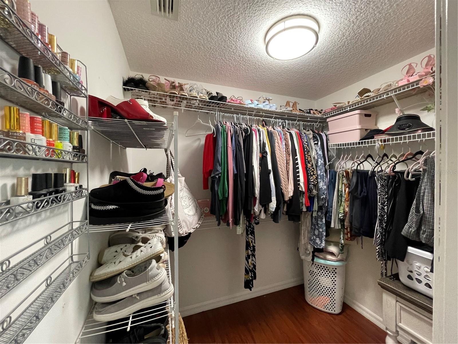 BASSWOOD 02 - Residential