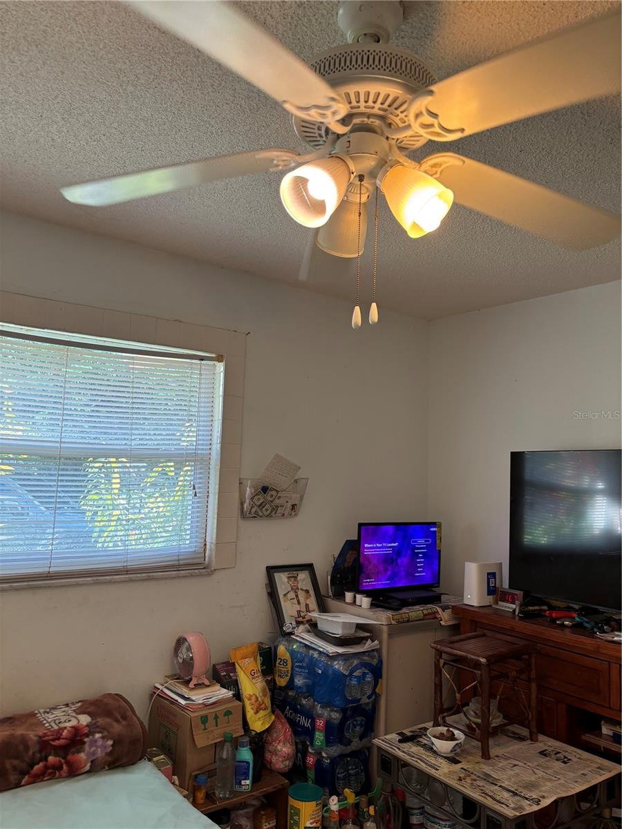 ORANGE BLOSSOM TERRACE FIRST ADD - Residential Lease