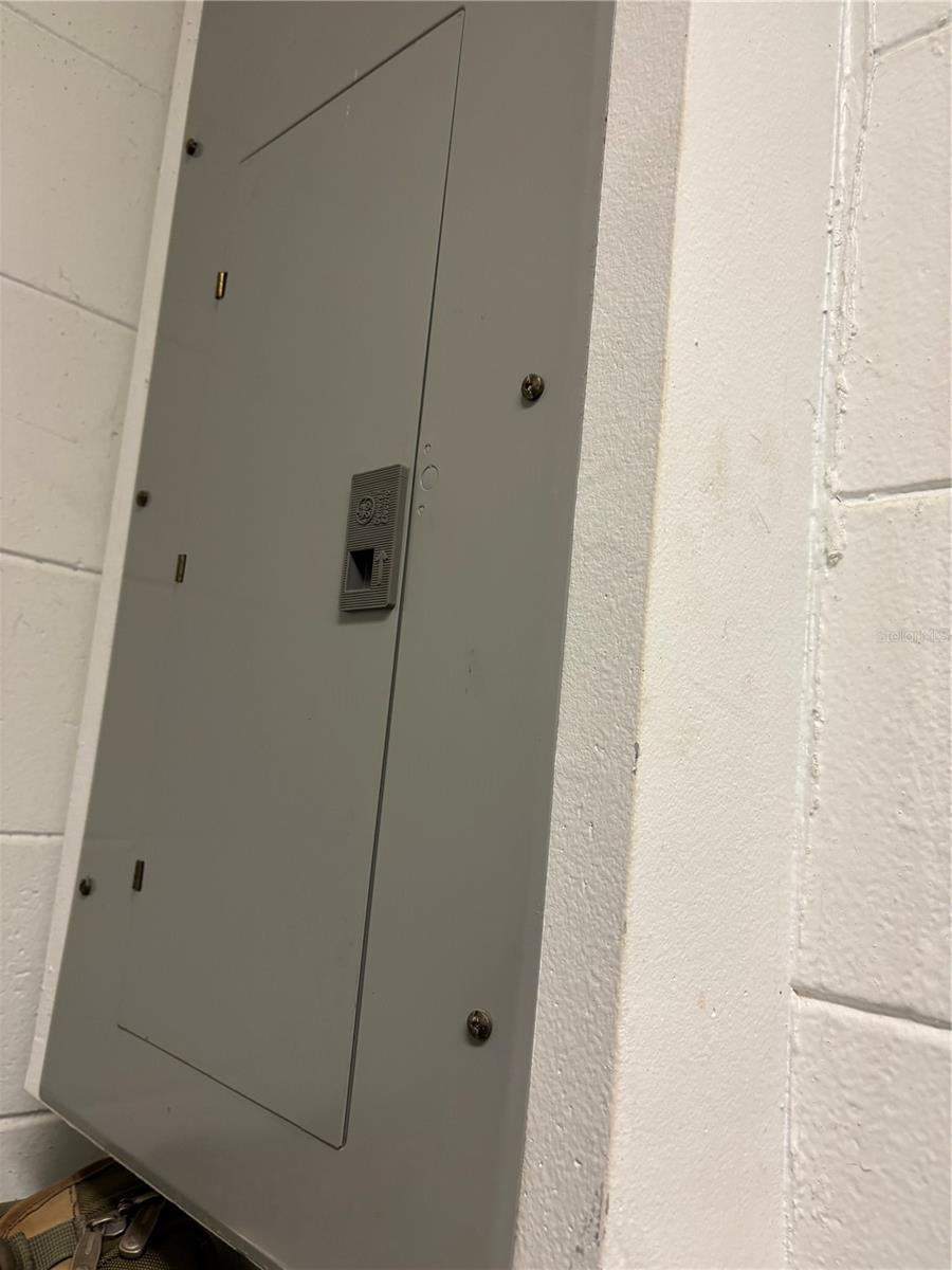 ORANGE BLOSSOM TERRACE FIRST ADD - Residential Lease