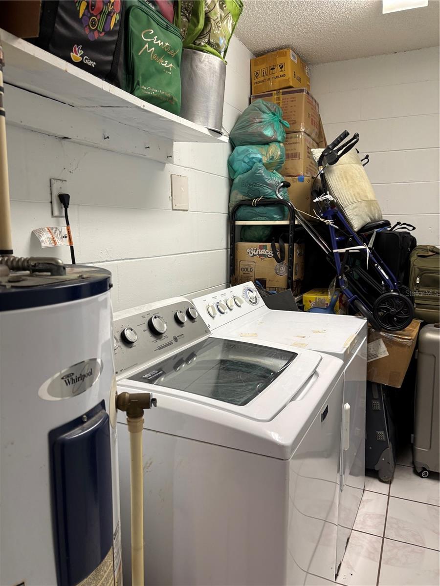 ORANGE BLOSSOM TERRACE FIRST ADD - Residential Lease